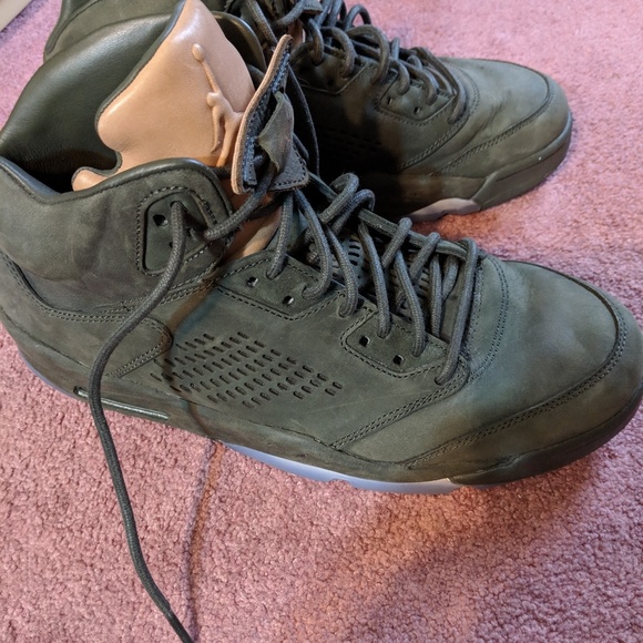 Air Jordan Retro 5 Take Flight - Picture 3 of 8